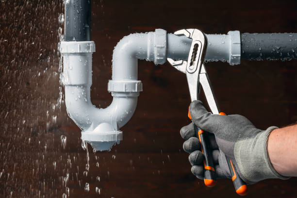 Professional Drain Cleaning technician working in Waterford Works, NJ